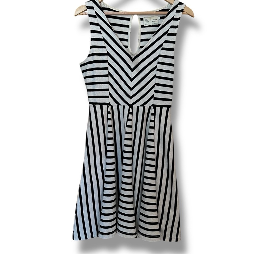 Anthropologie Saturday Sunday Fit & Flare A Line Striped Sleeveless Midi Dress M - Picture 5 of 9